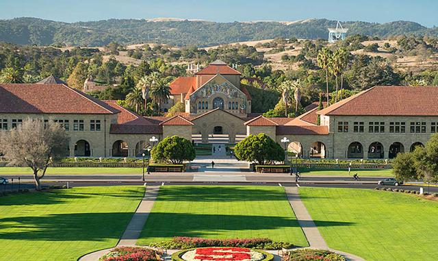 Universidad de Stanford. La medalla de plata de las mejores universidades de informática del mundo es para Stanford, lugar donde surgieron algunas de las grandes empresas que reinan el mundo tech a día de hoy (HP, Google, Instagram y Snapchat). ¿Su puntua