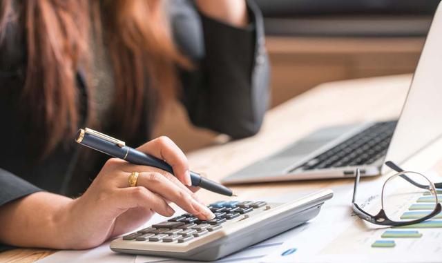 Foto 3 | Error 2: No conocer tus gastos mensuales. Sin importar si se trata de solteros, casados, padres solteros o cualquier otra cosa, la mayoría de las personas no sabe cuánto les cuesta vivir 30 días. Para mí, eso es vivir en riesgo.