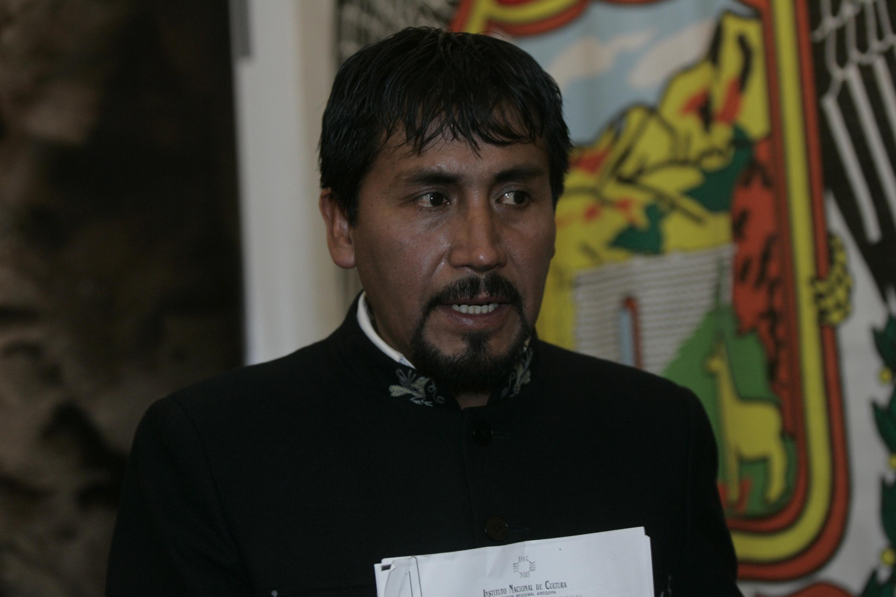 Elmer Cáceres Llica