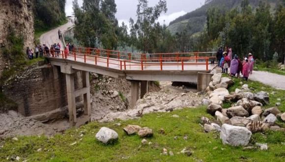 Además, del puente Huandoy también se afectó el puente Pakian, el cual estaba en proceso de construcción, informó el COER.  Foto: Agencia Andina