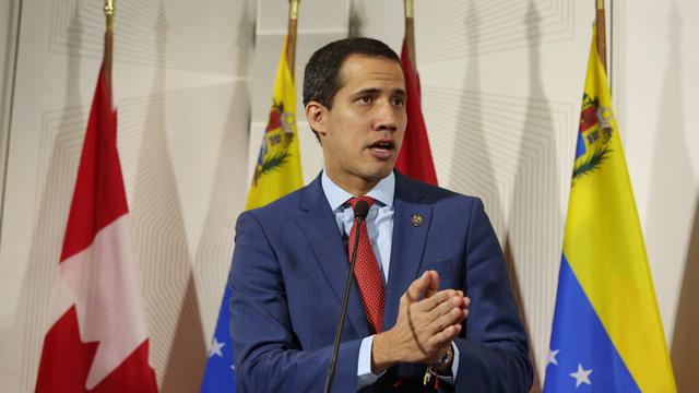 Guaidó lamentó  que este año la cantidad de refugiados venezolanos en el mundo sea de 5 millones. (Foto: AFP)
