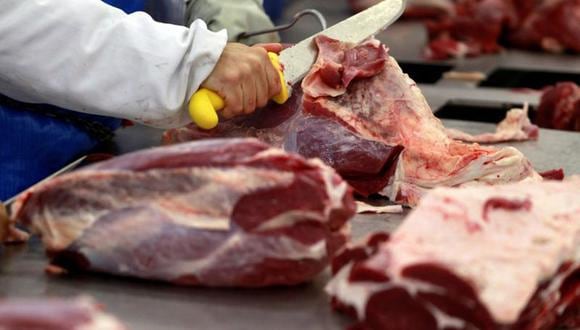 China comenzó a analizar las importaciones de alimentos refrigerados y congelados para detectar el virus en junio, luego de una serie de infecciones entre los trabajadores de un mercado mayorista de alimentos en la capital. (Foto: REUTERS/Paulo Whitaker)