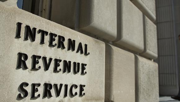 El Servicio de Rentas Internas (IRS, por sus siglas en ingles) es la entidad que está a cargo de todo lo que tenga que ver con los taxes en Estados Unidos (Foto: AFP)