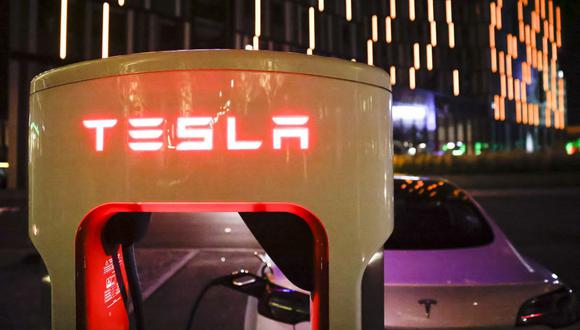 Este lunes, TeslaMag dijo que la planta del fabricante de automóviles cerca de Berlín tomará un descanso de dos semanas a partir del 11 de julio. El sitio alemán informó que Tesla pretende duplicar aproximadamente su tasa de producción a partir de agosto, citando una fuente no identificada. (Foto: Odd Andersen / AFP)