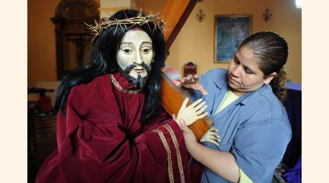 El Triduo Pascual finaliza con el sábado santo y el domingo de pascua de la resurrección de Cristo.