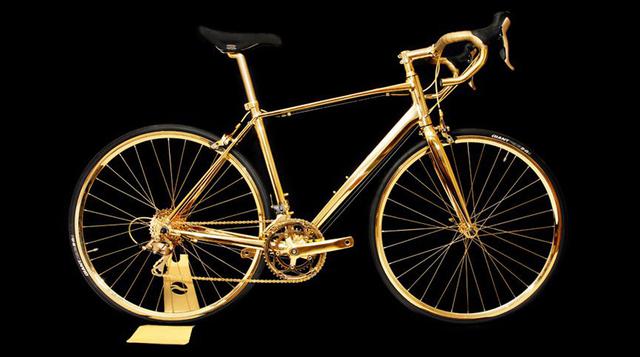 La estructura completa de la bicicleta está cubierta en oro de 24 quilates. (Foto: Mega Ricos)  (Foto: Mega Ricos)