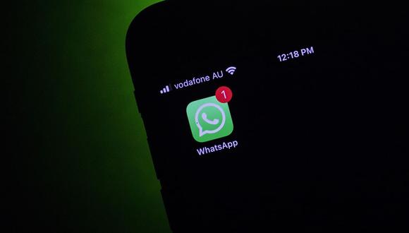 El banco también está trabajando en una solución que le permitirá almacenar mejor los mensajes de WhatsApp enviados desde los teléfonos de la empresa, dijeron personas con conocimiento del tema anteriormente este mes.
