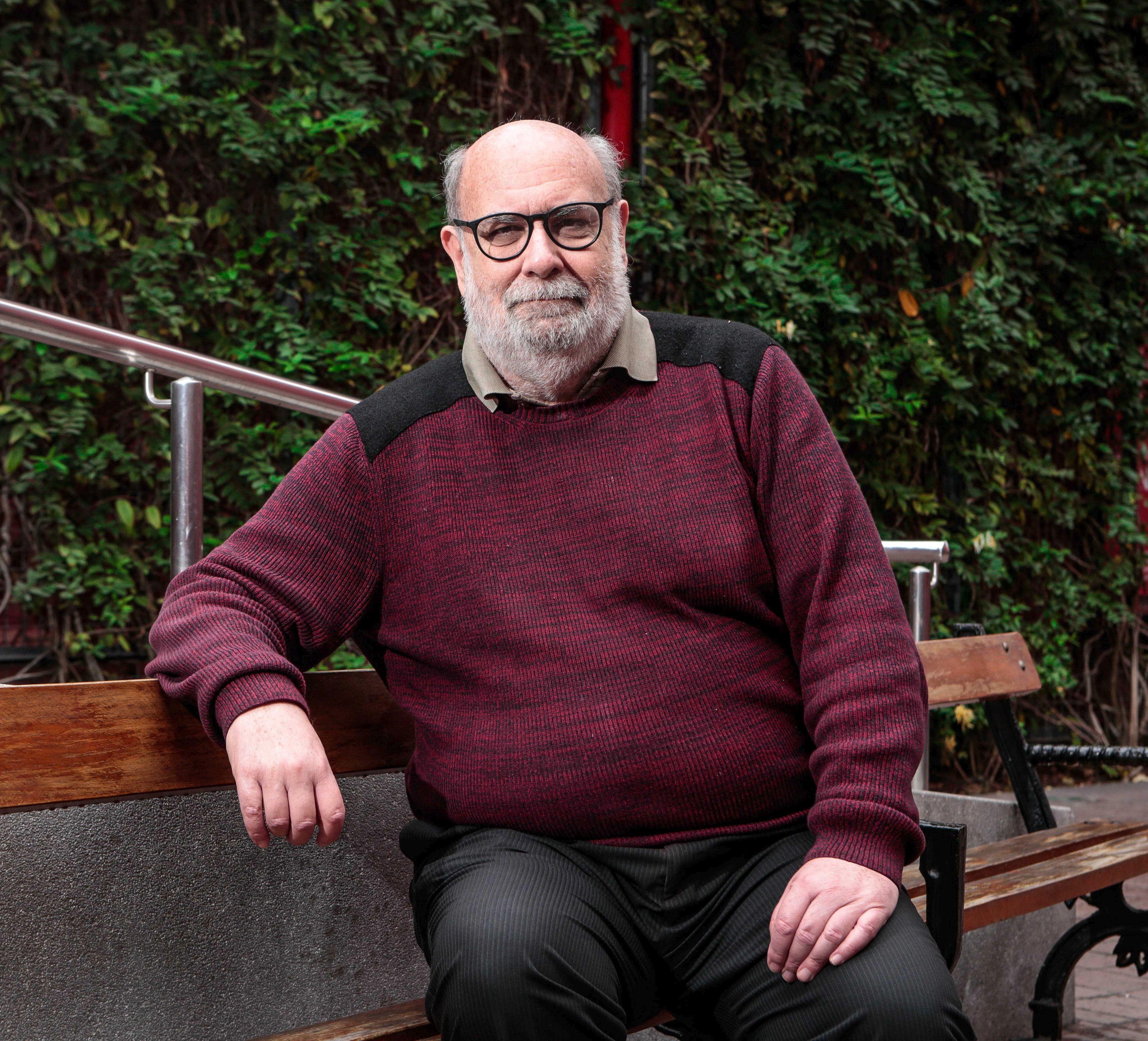 Detrás del telón. Alberto Ísola reconoce que sus métodos de dirección son socráticos.