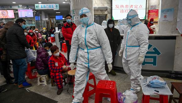 Imagen referencial. La cifra oficial de fallecidos en China es de 4.636, la gran mayoría de ellos en Wuhan (casi 3,900), una ciudad que fue puesta en cuarentena durante 76 días desde el 23 de enero de 2020. (Foto:  AFP / Hector RETAMAL).