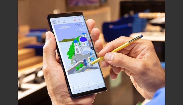 FOTO 4 | Pantalla: La pantalla del Note 9 es algo más definida que la del iPhone X. Tiene alrededor de 516 pixeles por pulgada contra 458 pixeles en el caso del iPhone X. (Foto: Samsung)