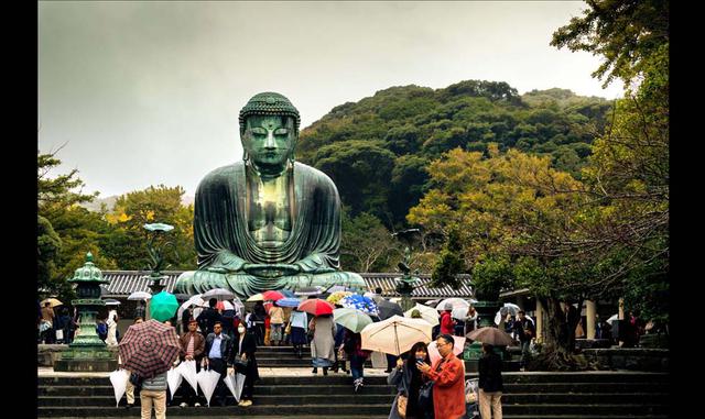 FOTO 4 | TEMPLOS Y ESTATUAS – JAPÓ. La regla no sirve para todos los lugares del país, pero evita fotografiar las estatuas e imágenes que evocan a Buda, especialmente en los santuarios sagrados. Los japoneses creen que hacer fotografías irrita a los espír
