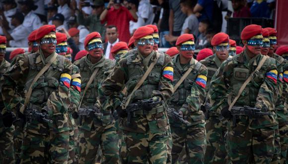 Soldados marchan durante el desfile del Día de la Independencia del país en Caracas, Venezuela, el miércoles 5 de julio de 2023.