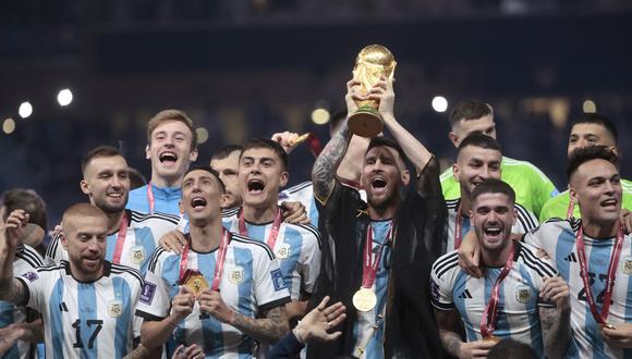 La selección no solo lleva medallas y la Copa del Mundo, sino también millones de dólares (Foto: EFE/ Juan Ignacio Roncoroni)