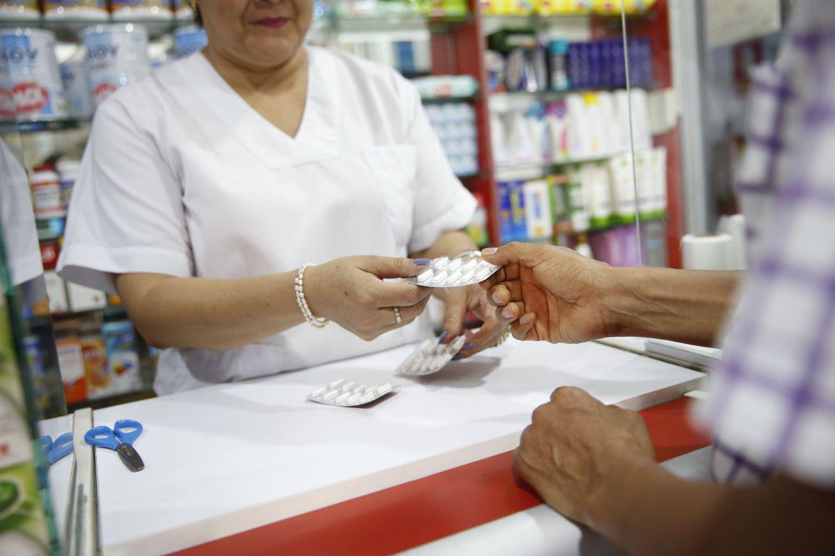 Uno de los últimos casos ha sido la concertación de precios que realizaron las cadenas de farmacias, de las cuales tres se allanaron a la sanción de Indecopi. (Foto: USI)