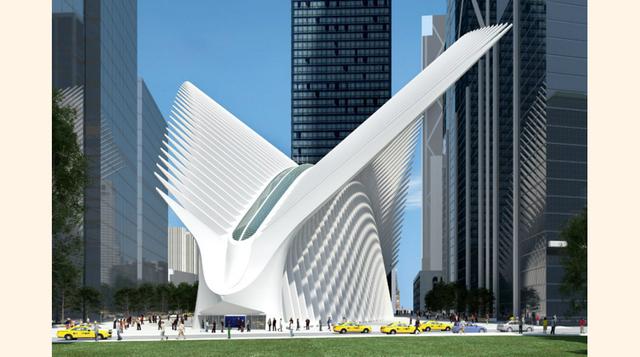 World Trade Center Transportation Hub, Nueva York. Después de 12 años, la estación diseñada por Santiago Calatrava está prevista a ser inaugurada este año. El techo del edificio, construido a semejanza de dos gigantescas alas, está apoyado sobre columnas 