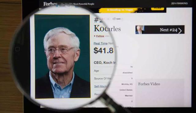 FOTO 19 | Charles Koch. Edad que hizo primer millón: 31/ Edad en que ganó los primeros mil millones: 53/ Años por medio: 22. (Foto:  Shutterstock)
