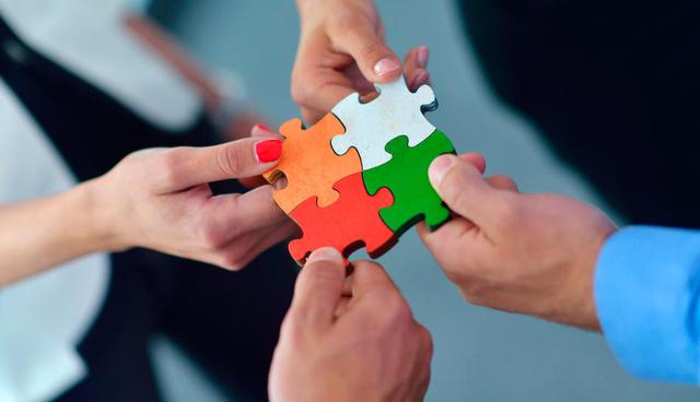 FOTO 15 | 15. No formarte antes de comenzar
Una de las claves de una startup es tener un equipo formado y sólido. Que tenga conocimientos y habilidades específicas según su rol para que el equipo sea verdaderamente multidisciplinar. Hay que tener bien presente que una parte de ello se lleva en los genes, mientras que la otra, que es la más importante, se aprende en las escuelas y en las universidades