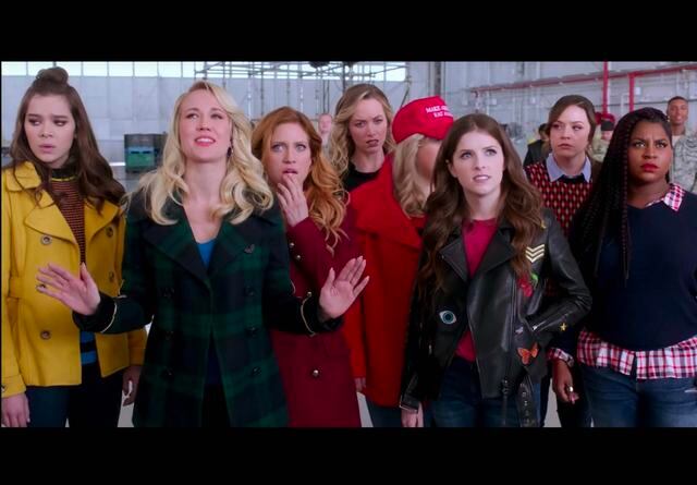 FOTO 5 | "Dando la nota 3”, US$ 10,2 millones.
Dando la nota vuelve con más música, humor, y nuevas y espectaculares coreografías. Después de haber ganado el Campeonato Mundial, las Barden Bellas están de capa caída. Su mayor deseo es reunirse de nuevo y volver a cantar en los escenarios. Su oportunidad será en el USO Tour, una gira que se organiza para montar espectáculos y conciertos para animar la moral de los miembros de las Fuerzas Armadas de los Estados Unidos por todo el mundo. Pero el reto será complicado porque las Bellas compiten con grupos que además de voz utilizan instrumentos. (Foto: imdb)