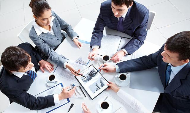 2. Tener en claro el modelo de negocio y la estrategia. Para atraer inversionistas es indispensable tener claridad de cuál es el objetivo de negocio y cuáles son las acciones a realizar para alcanzarlo. De esta manera será más convincente al momento de ve