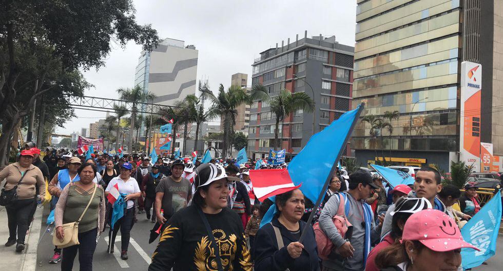 La secretaria general del Sutesal, Luisa Eyzaguirre, indicó que espera una mayor concentración como sucedió en la primera manifestación denominada “Marcha por el agua”, realizada el pasado 26 de setiembre en el Campo de Marte. (Foto: Yvonne Bances)