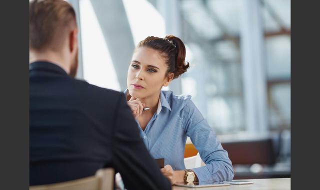 6. Estaba ganando US$ X en mi último trabajo, pero puedo aceptar un recorte salarial.