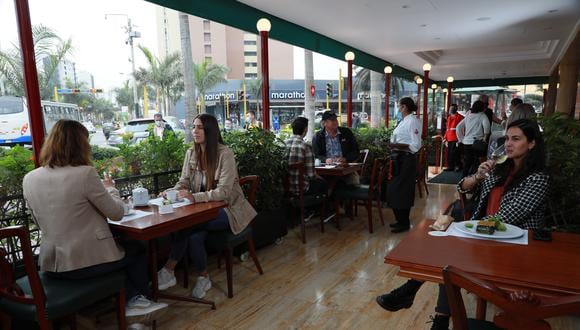 Los restaurantes tendrán un aforo del 50% desde el lunes 21 de junio. (Foto: GEC)