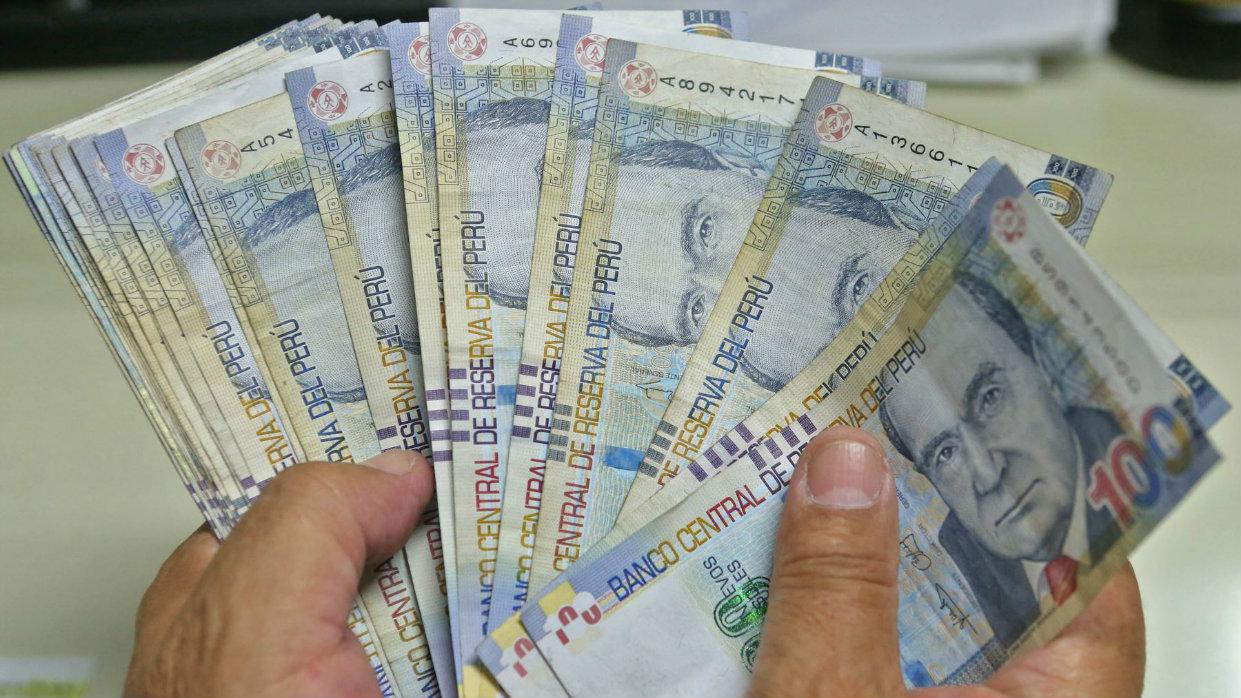 El país andino probablemente venderá entre US$ 2,000 millones y US$ 3,000 millones a precios alineados emisiones anteriores, dada la escasez de deuda en moneda nacional de la nación, dijo Renzo Massa, administrador de fondos en Prima AFP en Lima. (Foto: Andina).