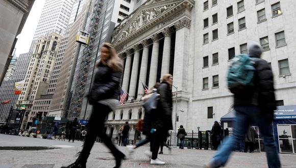 Economistas de Barclays recortaron el miércoles su previsión de crecimiento económico mundial para 2023. (Foto: Reuters)