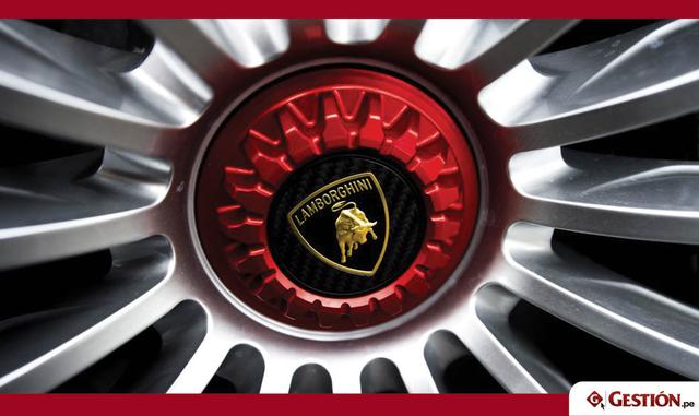 Esto significa que en una curva las ruedas traseras pueden girar por sí solas y acortar la distancia con las delanteras, lo que en la práctica crea una batalla más corta. Esto es bueno: las batallas cortas son más flexibles que las largas.