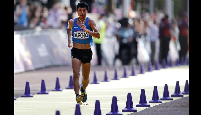 FOTO 15 | Érick Barrondo (GUA, marcha)
El único medallista olímpico guatemalteco ya es dueño de dos metales en Juegos Panamericanos, oro en Guadalajara 2011 en los 20 km marcha y plata en Toronto 2015 en los 50. Erick Barrondo repetirá en Lima en la distancia larga, donde espera recoger los frutos de una larga concentración en España a las órdenes del español Paquillo Fernández, subcampeón olímpico y mundial. Compite el 11 de agosto. (Foto: emaze)