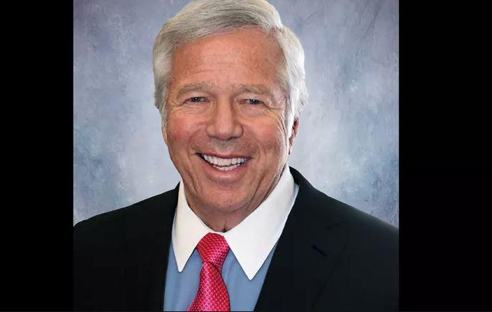 Robert Kraft ocupó la atención de los medios cuando en febrero fue arrestado por estar supuestamente vinculado a una red de prostitución. (Foto: Patriots.com)