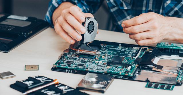 FOTO 5 | Ingeniería Eléctrica, con un ingreso promedio mensual de S/3,175. (Foto: iStock)