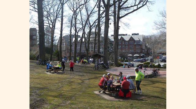 FOTO 7 | Scarsdale - Nueva York, el promedio anual de ingreso de las familias en este pequeño pueblo es de $241.453, cerca de cuatro veces y media la renta media nacional.