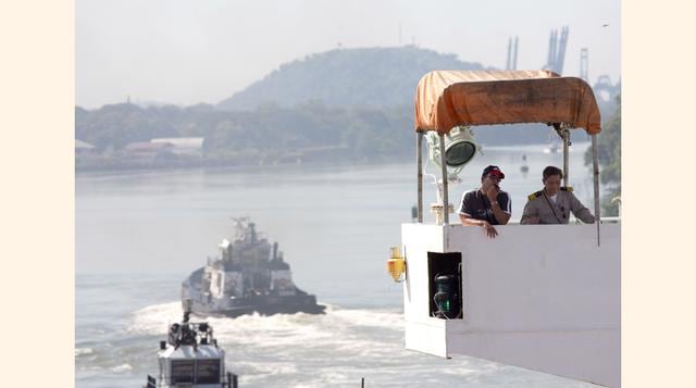 Varilla, por su parte, ayudó a la independencia de Panamá, que pertenecía a Colombia, y firmó en 1903 el tratado Hay-Bunau Varilla con Estados Unidos, dando derecho a perpetuidad sobre el Canal.