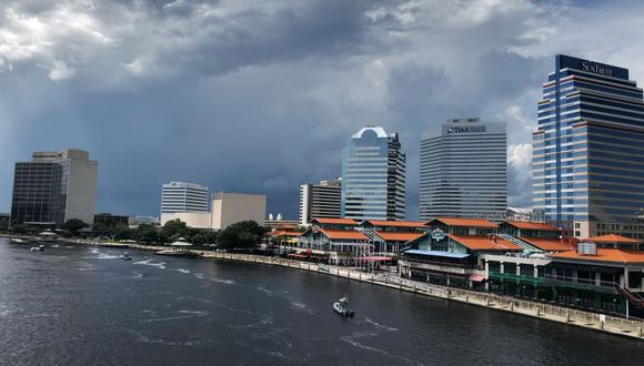El tiroteo tuvo lugar en el Jacksonville Landing, un centro comercial y de entretenimiento. (Foto: AP)