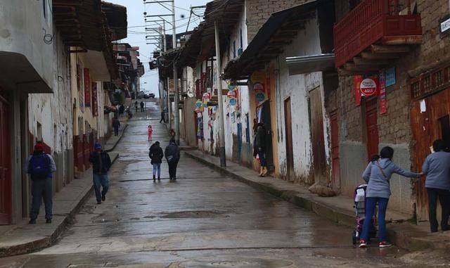 FOTO 2 | Nuestro país cuenta con accidentes geográficos y lugares de difícil acceso. Para llegar a un pueblo a veces deben cruzarse ríos, quebradas y selva, sin exagerar. ¿Cómo empadronarlos?