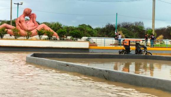 Río Tumbes se desbordó y afecta un centenar de viviendas y hectáreas de cultivo. (Foto: Andina)