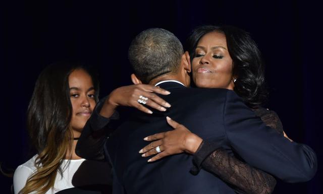 "MichelleDurante los últimos 25 años no solo has sido mi esposa y la madre de mis hijas sino también mi mejor amiga. Has hecho que la Casa Blanca pertenezca a todos y una nueva generación mira un horizonte más amplio porque te tiene como modelo a seg