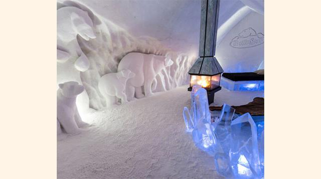 Hotel de hielo – Hôtel de Glace (Quebec, Canadá), Este hotel es, probablemente, el iglú más lujoso del mundo: cuarenta y cuatro suites temáticas, esculturas de hielo por doquier, baños calientes, saunas al aire libre, iluminación artística y spas árticos 