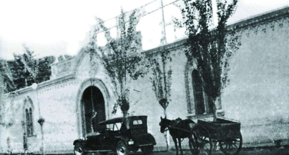 La fachada del primer local de la Clínica Anglo Americana, que se ubicaba en 1921 en Bellavista, Callao. La construcción de adobe había sido un convento y luego un cuartel. (Foto: Clínica Anglo Americana - CAA)
