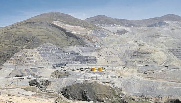 La mina de cobre Las Bambas consiguió acceso a insumos críticos que le permitirán seguir adelante con la producción a un ritmo reducido. (Foto: GEC)