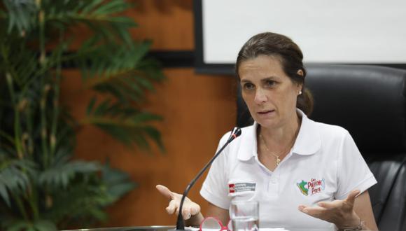 Titular del MVCS, Hania Pérez de Cuéllar informó que se intervendrá en 13 puntos críticos  en Piura.. Foto: MVCS.