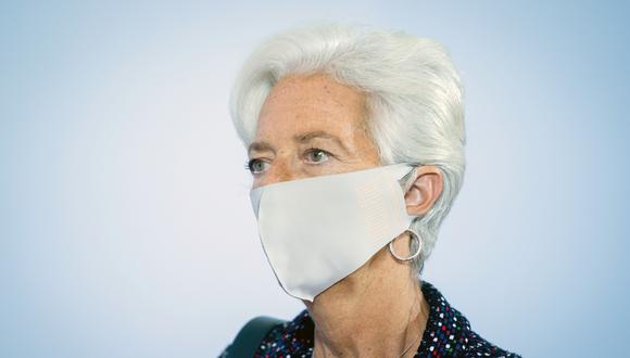 “El lanzamiento de las vacunas, que comenzó a fines de diciembre, permite una mayor confianza en la resolución de la crisis de salud”, agregó Lagarde.
