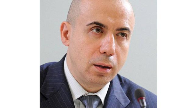 MAGNATES. YURI MILNER ACCIONISTA EN EMPRESAS DE TECNOLOGÍA.