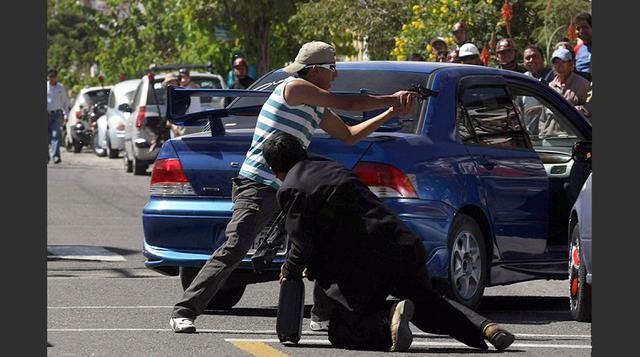 Entre los motivos para no realizar una denuncia ante la Policía figuran que es una pérdida de tiempo (30.7%), desconoce al delincuente (24.6%), delito de poca importancia (20.5%), entre las principales.