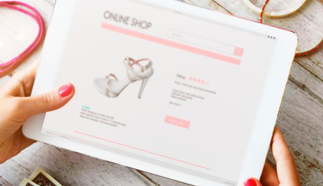 FOTO 3 | Verifica precios y condiciones del servicio. Averigua detalles sobre los periodos de entrega, costos de envío, de los productos, las políticas de devolución, entre otros. (Foto: Freepik)