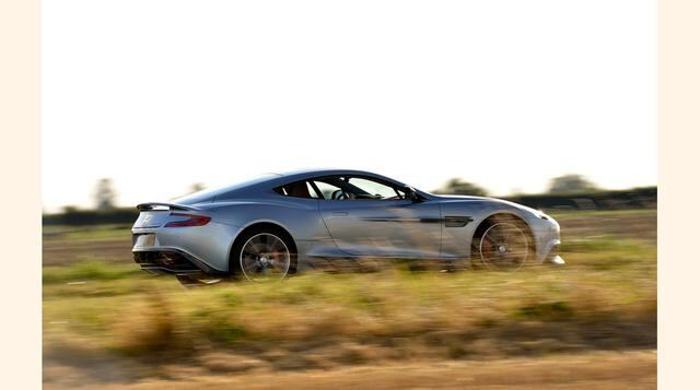 Como todos los autos de la legendaria marca británica, el Vanquish esta construido y ensamblado totalmente a mano. (Foto: Aston Martin)