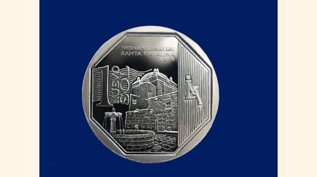 La moneda de un Nuevo Sol alusiva al "Monasterio de Santa Catalina" es la quinta moneda de la Serie Numismática. En el reverso se observa parte del conjunto arquitectónico del monasterio de Santa Catalina, la Plaza Socodober, conformada por una 