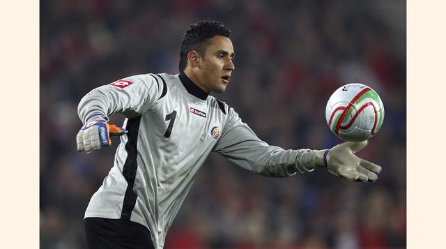 Keylor Navas: El costarricense ha dado mucho que hablar este año. Fue incluido en el equipo ideal americano de la última temporada europea. Su sueldo anual bordea el millón de dólares. (Foto: Getty Imagen)