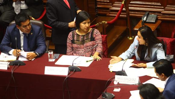 La Comisión de Justicia pudo sesionar tras la llegada del congresista Juan Carlos Gonzales, de Fuerza Popular, quien votó en abstención. (Foto: Miguel Bellido / GEC)